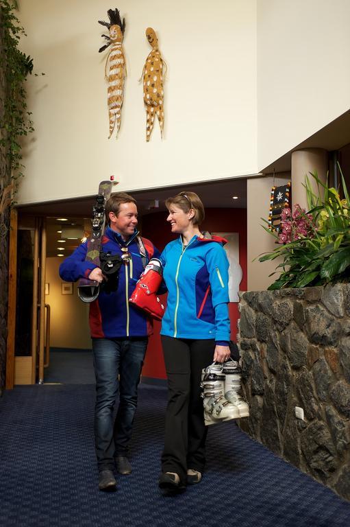 The Perisher Valley Hotel Exterior photo