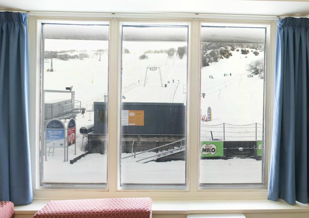 The Perisher Valley Hotel Room photo